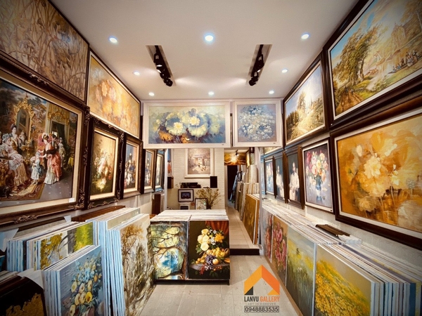 6-58fdddd2-cecc-467e-bcc0-cf4500aab42e Showroom LanVu Gallery tại số 110 Xã Đàn, Hà Nội.