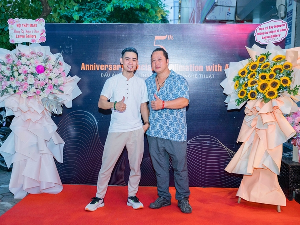 tsh00335web Họa sĩ Lân Vũ và họa sĩ Tuấn Cá