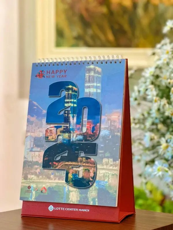 Bộ lịch để bản 2025 - Ấn phẩm đặc biệt giữa sự kết hợp của Lotte Center Hà Nội và LanVu Gallery