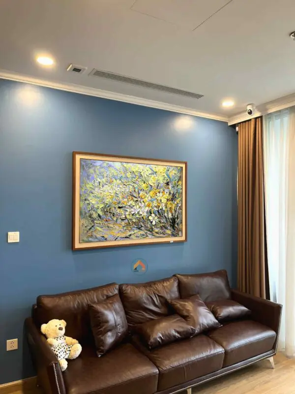 Treo tranh thực tế