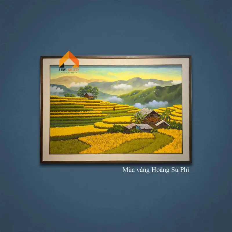 Mùa màng bội thu, mưa thuận gió hòa, đồng lúa trải dài những bậc vàng lấp lánh
