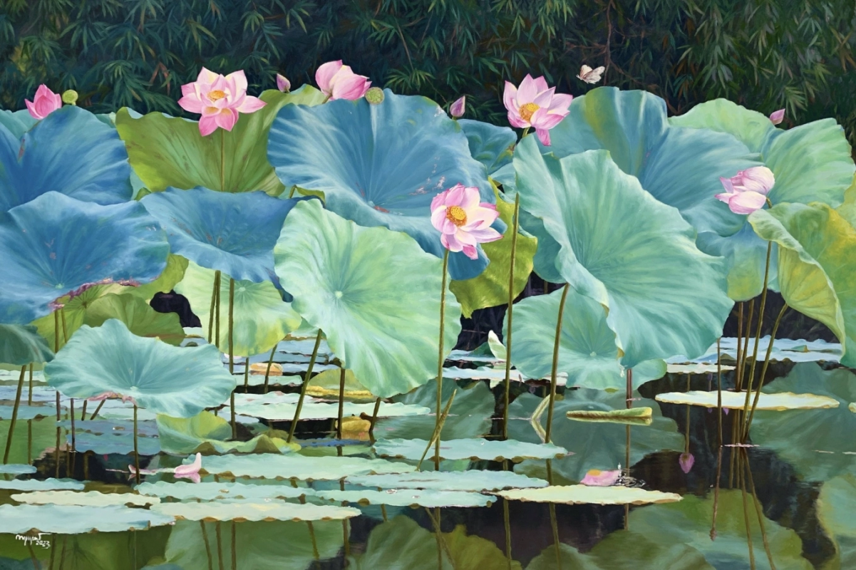 “Mùa sen” mở ra không gian mùa hạ lắng đọng, cảm giác như một bức ảnh được chụp bằng lăng kính chất lượng cao Cre: Internet