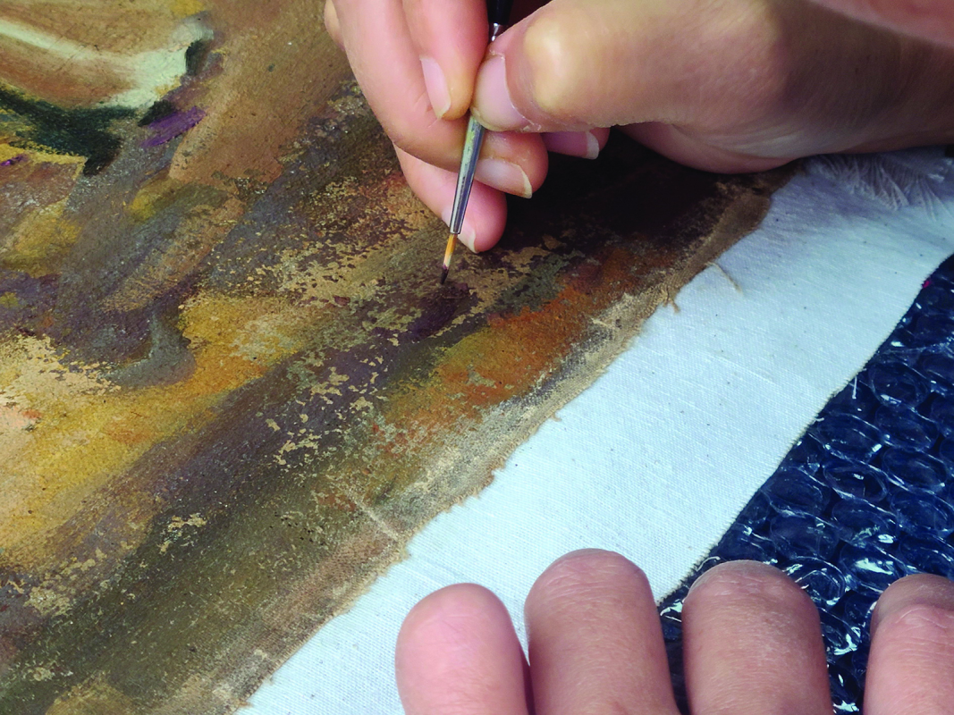 Phục hồi tranh sơn dầu bị mốc tại các đơn vị uy tín, có thương hiệu Cre: Internet