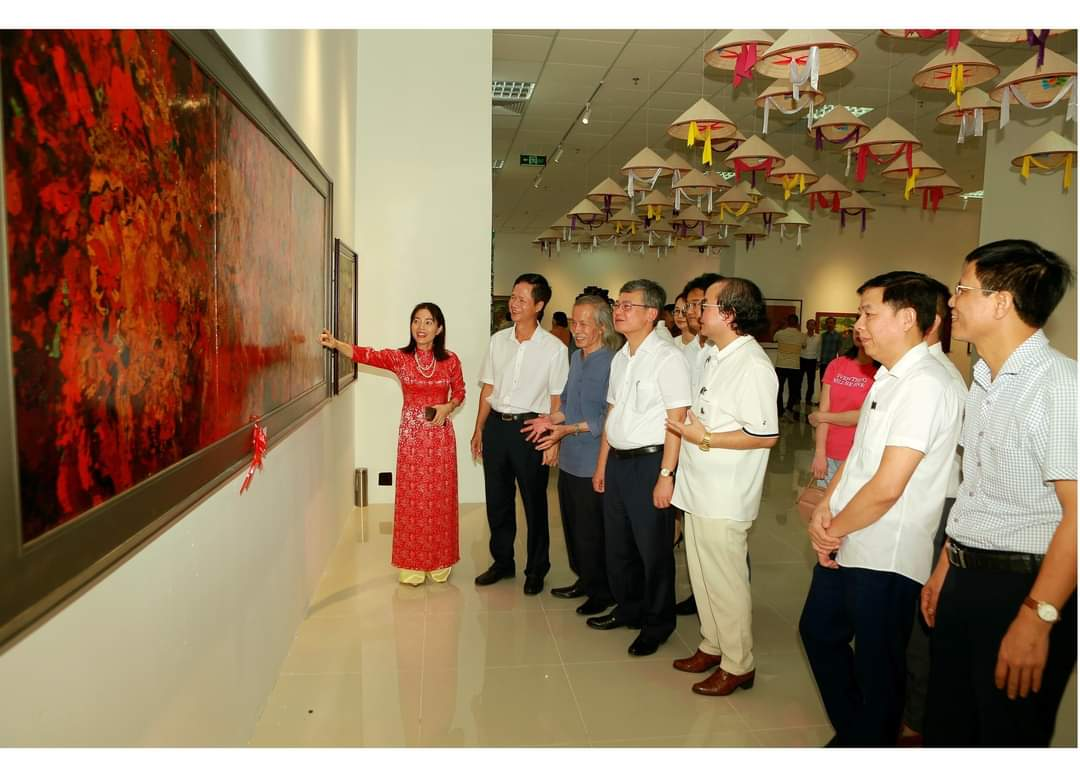 Bức vẽ của họa sĩ Nguyễn Thái Cớ được trưng bày tại triển lãm Cre: Internet